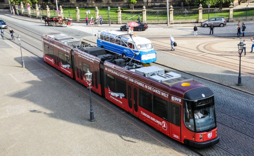 877937 (a): :2042x1253